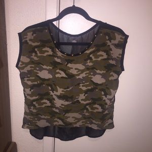 Camo top